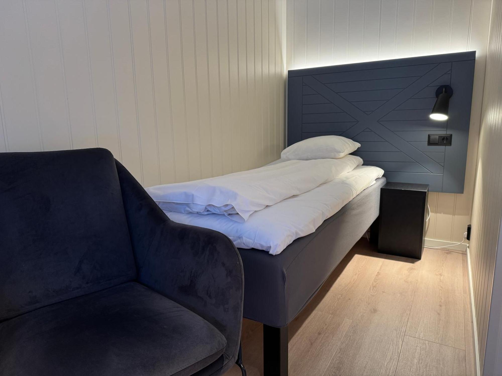 Gronnbuene Rorbu Hotel アンデネス エクステリア 写真
