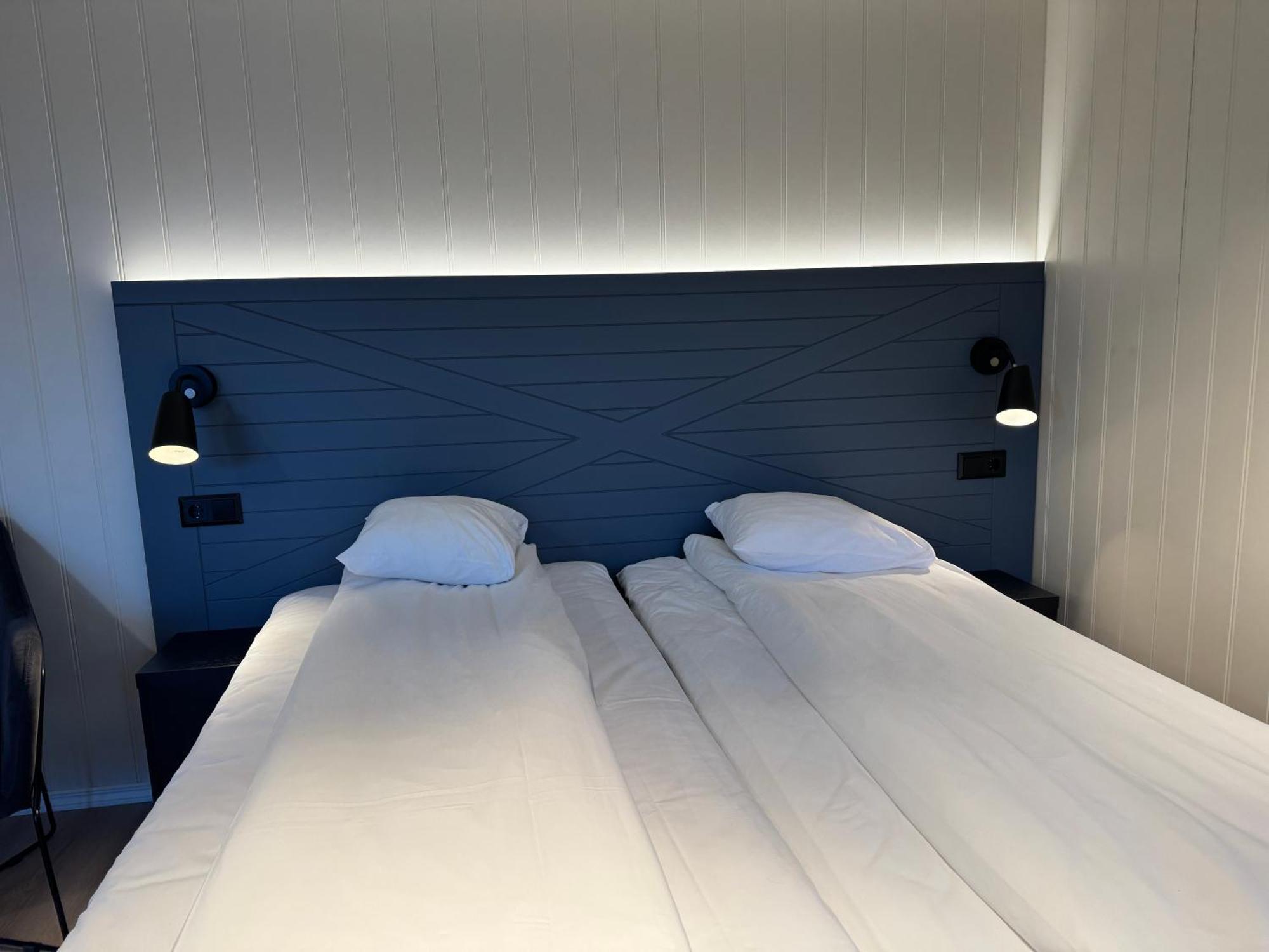 Gronnbuene Rorbu Hotel アンデネス エクステリア 写真